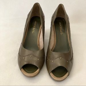 Aerosoles Green Wedge shoes